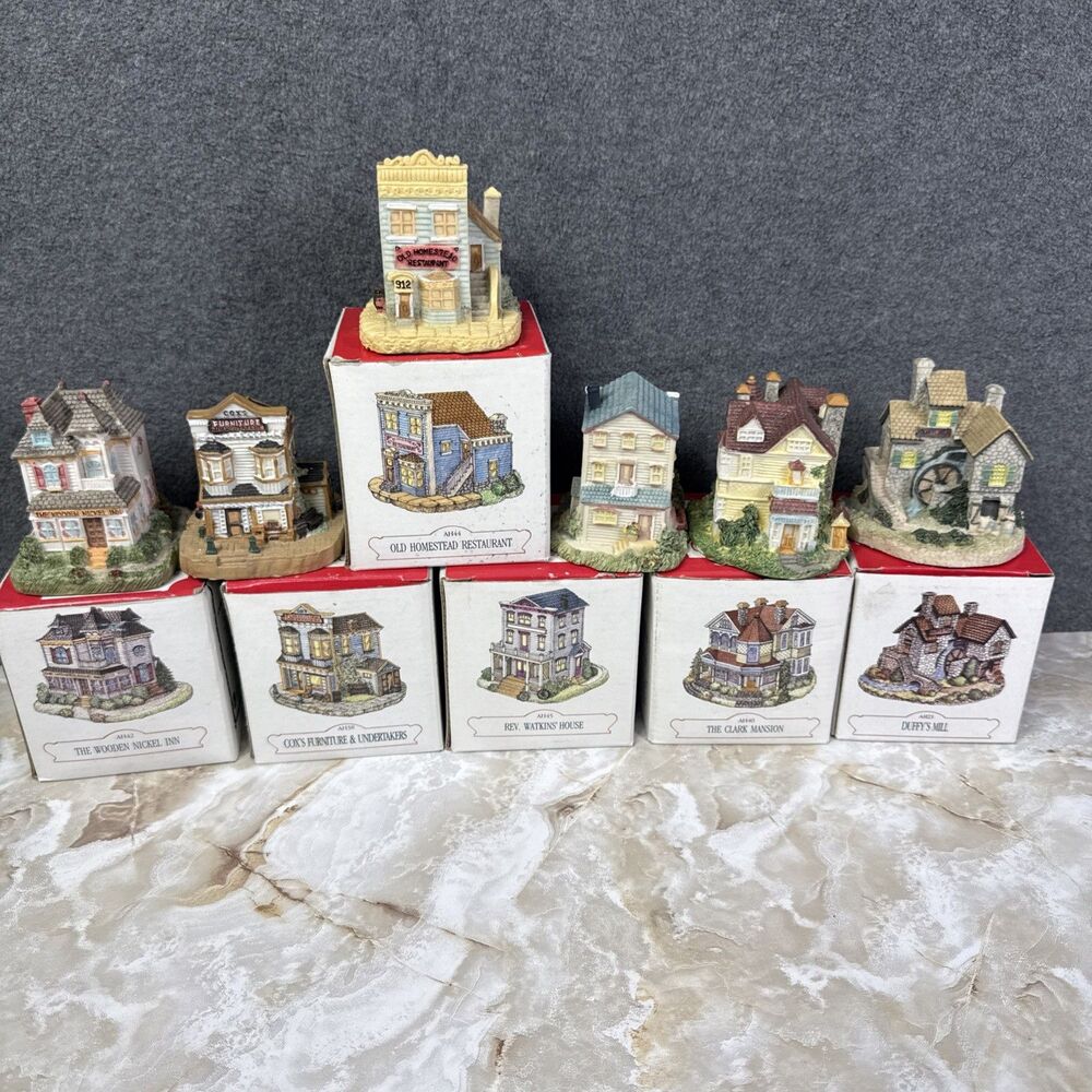 Lot of 6 Vintage Liberty Falls Americana Collection Houses 1994